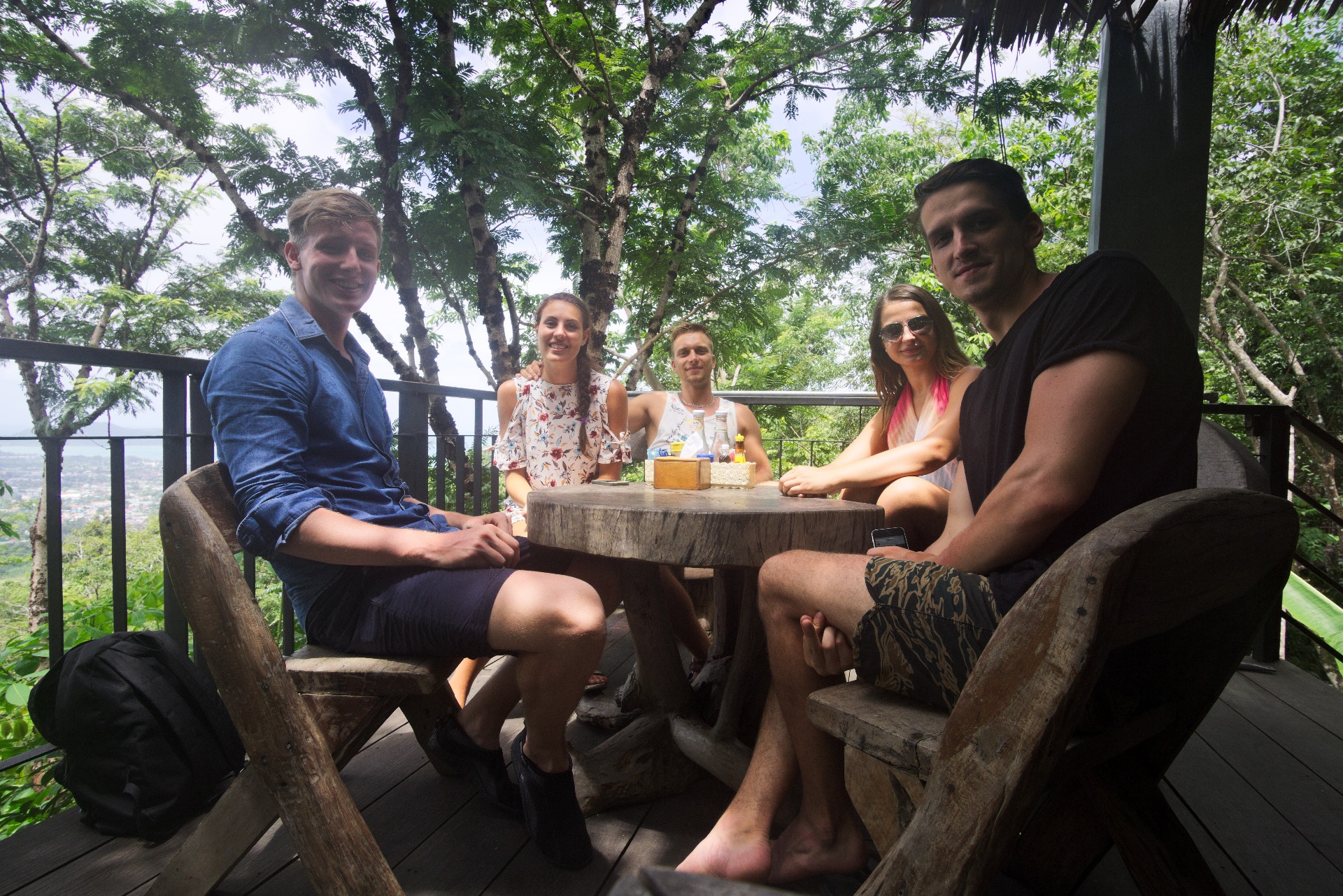 Naše pětka na obědě:)