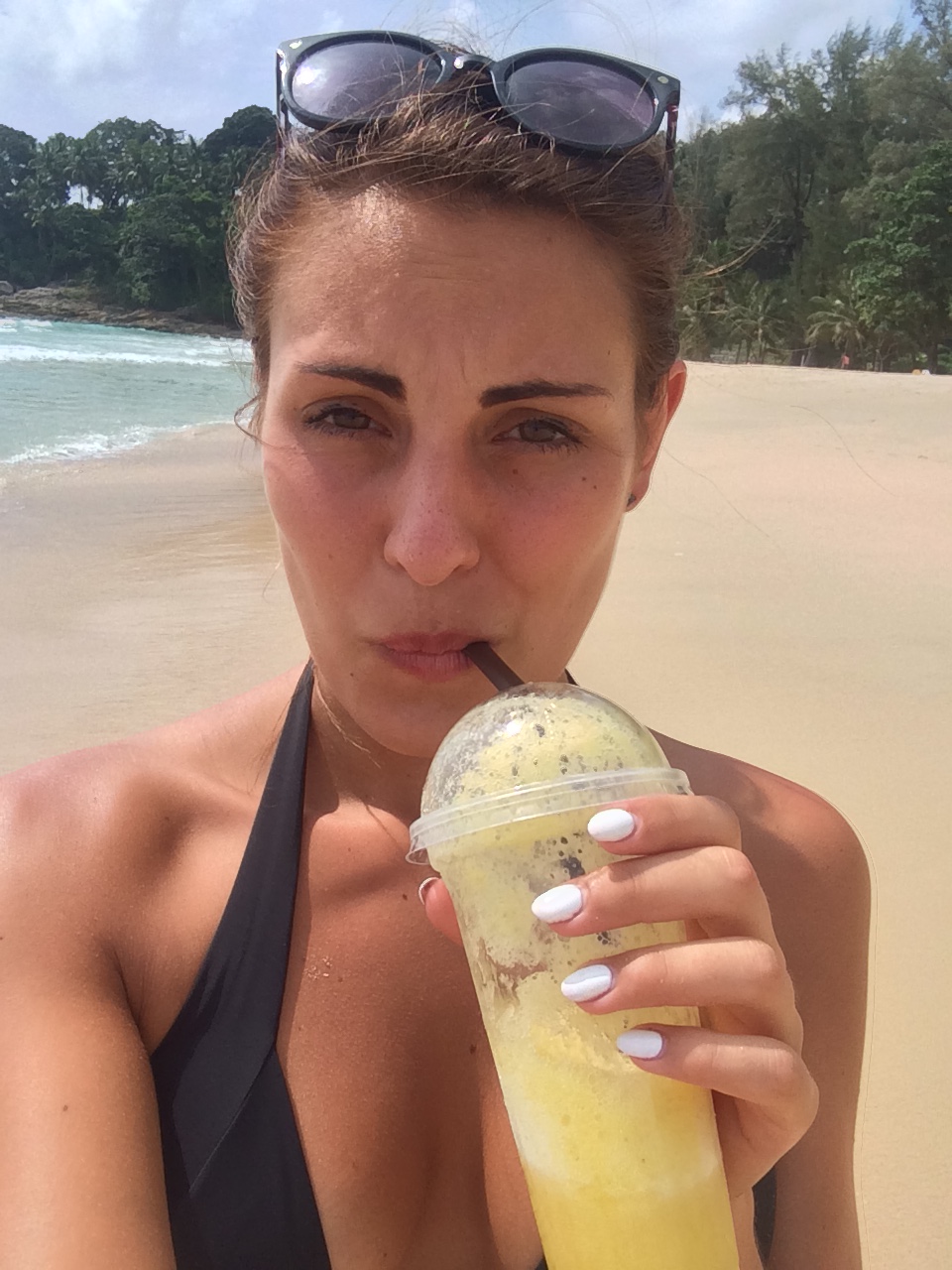 Výborný ananasový shake, než mi došlo, že je v tom led:D