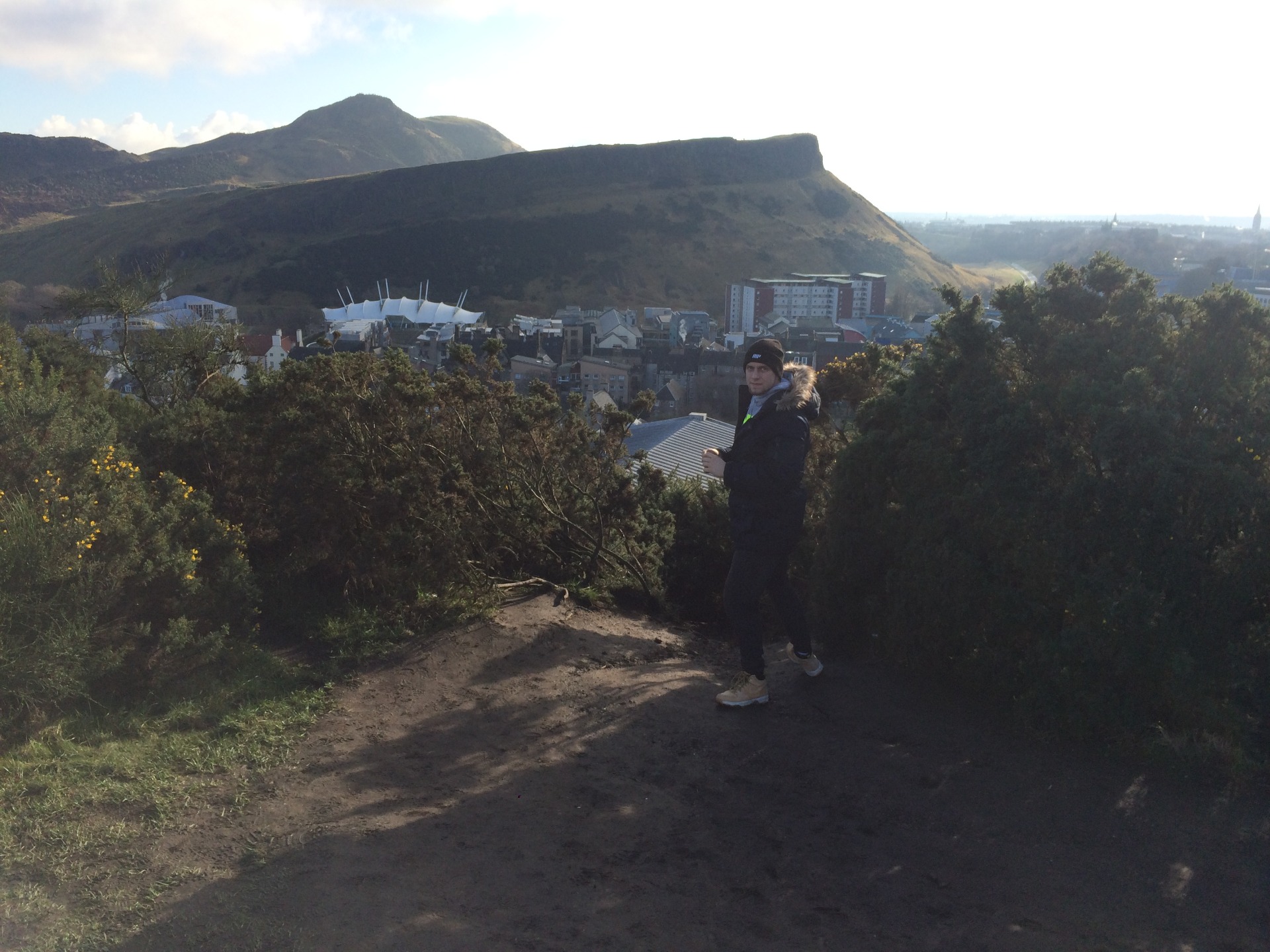 Calton hill a výhled na Arthurs seat